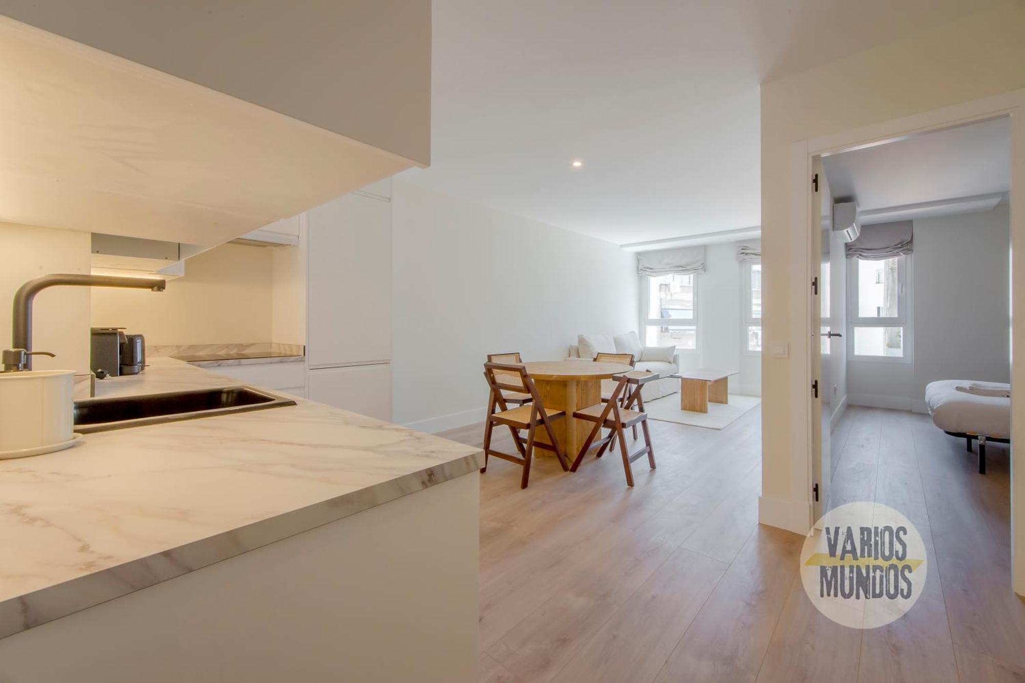 Tu Refugio Para 4 En Malasana, Conoce San Bernardo 20 Madrid Exterior photo